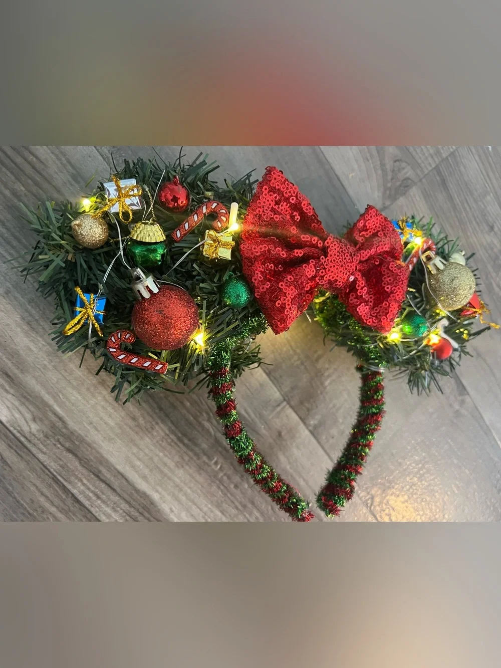 Mini Mouse Ears Holiday Light Up